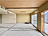 室内：リノベーション工事中。