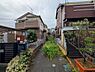 外観：奥まった立地ながら、その分通行人等の目にも触れにくい建物配置。 