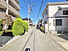 外観：前面道路