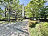 外観：ＪＲ宇都宮線「東大宮」駅東口徒歩3分、提携駐車場もあります。エステート白馬東大宮店までお気軽にお問い合わせください。 