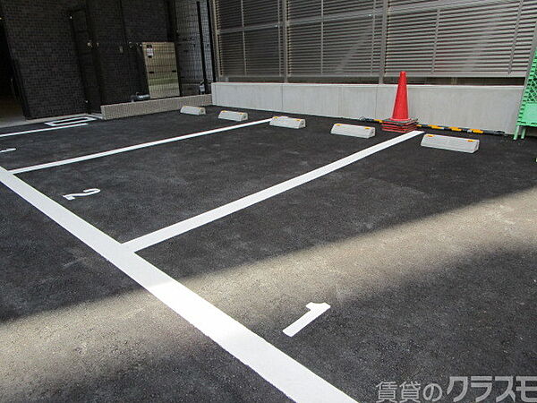 画像6:敷地内駐車場あります。