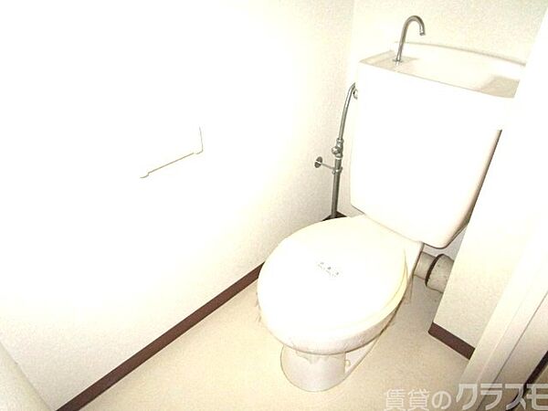 画像10:トイレは普通ですみません＞＜