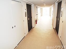 共用廊下も綺麗ですね♪