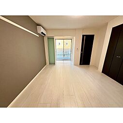 シルクＩＩ 105 1階1Kのリビング/ダイニング