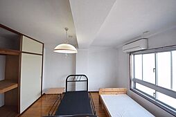 レディースビレッジヨシトモ 4階ワンルームのリビング/ダイニング