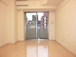 ガーラ・ステーション新宿御苑前 706 7階1Kのリビング/ダイニング