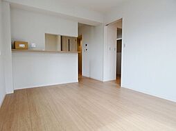 ルシール梅里 101 1階1LDKのリビング/ダイニング