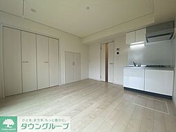 アーバンコート 102 1階ワンルームのリビング/ダイニング