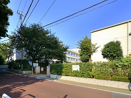 八栄小学校(520m)