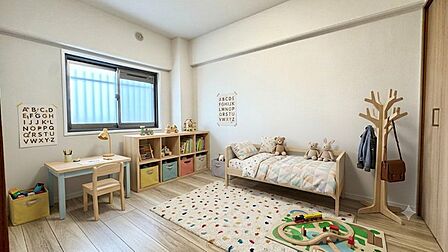 広すぎないスペース。 お子様のお部屋や書斎など、新居での生活の夢が膨らみますね! ※家具はイメージです。