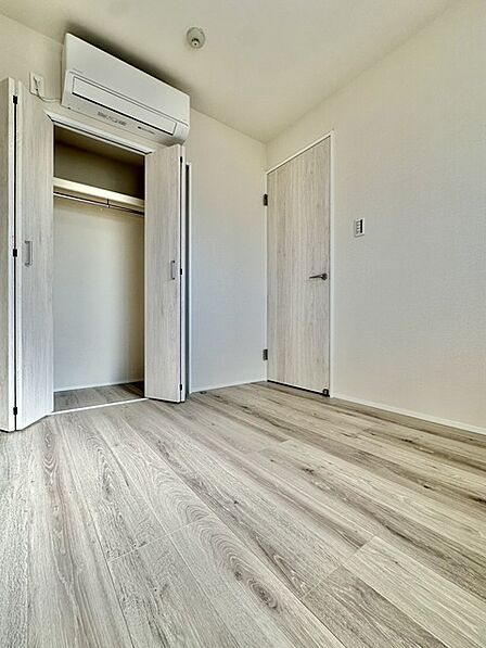 寝室は明るい空間となっています！子供部屋にも良さそうですね！ 