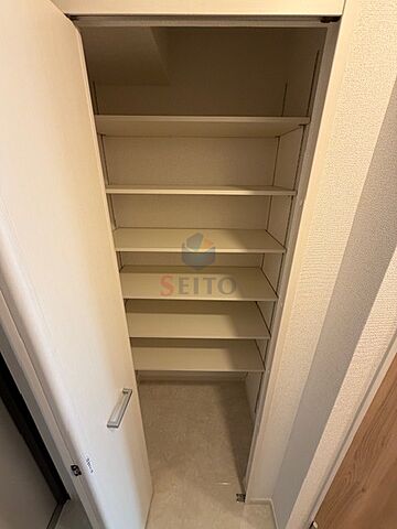 収納