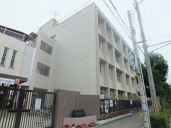 画像26:大阪市立田川小学校 838m
