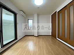 コンフィメゾン柏原 2階1Kのリビング/ダイニング