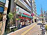 周辺：まいばすけっと本郷3丁目店 徒歩2分。 90m