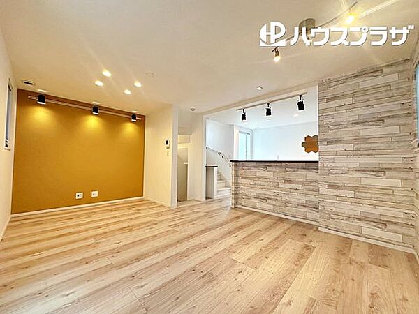 リビング/ダイニングを拡大表示