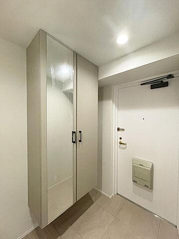 玄関 上野入谷シティハウス 8階/807