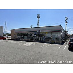 コンビニ「セブンイレブン砺波インター店まで626ｍ」