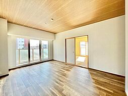 カムザ・スクエア八千代緑が丘エスタシオン 4LDKのリビング/ダイニング