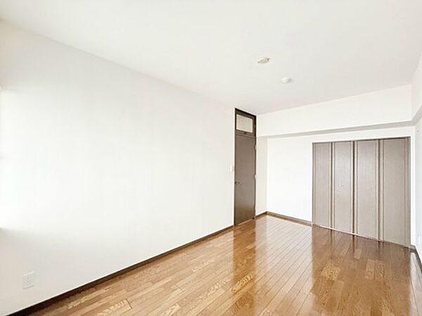 寝室を拡大表示