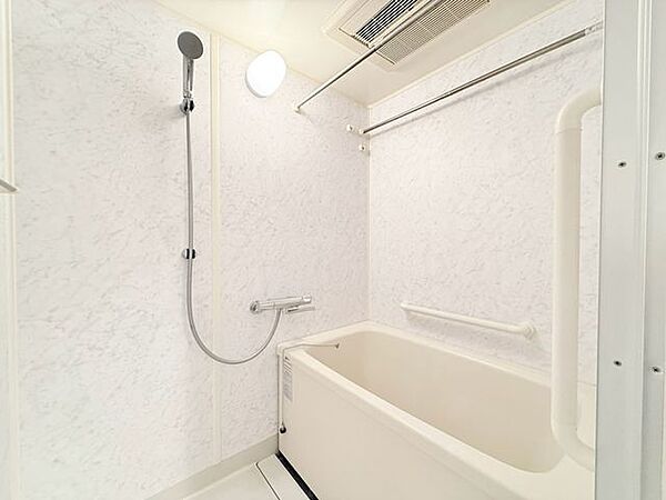 浴室を拡大表示