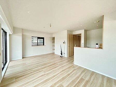 自然の入り方、時間帯による明るいさの違いなど、体感して初めてわかる発見があります。