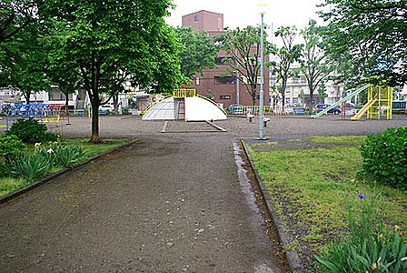 東公園