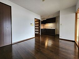 アンピール空港通り 1011 10階4SLDKのリビング/ダイニング