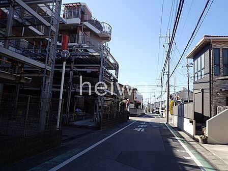 【前面道路含む現地写真】