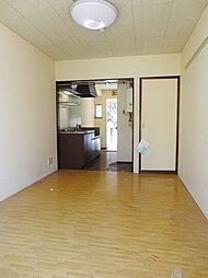 カーサ四季 105 1階ワンルームのリビング/ダイニング