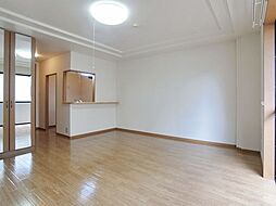 多摩都市モノレール 万願寺駅 徒歩6分の賃貸マンション 2階1Kのリビング/ダイニング