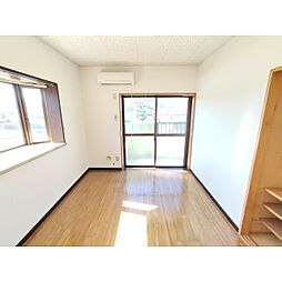 ピアサーティーIマンション 2階2DKのリビング/ダイニング