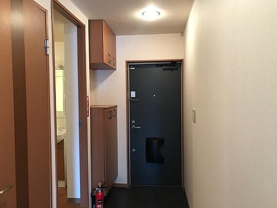 DL.South・wave2_内装_2