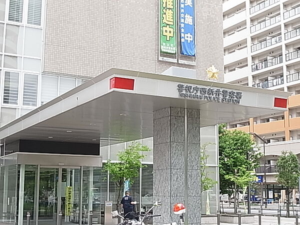 画像20:西新井警察署（341m）