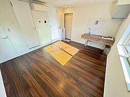 カーサ本木 201 2階ワンルームのリビング/ダイニング