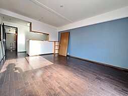 グランドール東綾瀬 302 3階2LDKのリビング/ダイニング