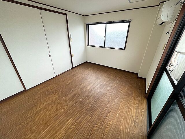 寝室