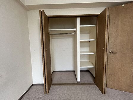 洋室約6.06帖内