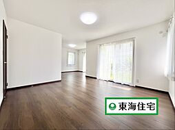 青葉区南吉成1丁目戸建 4LDKのリビング/ダイニング