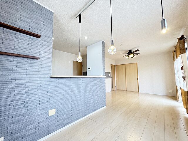 リビング/ダイニング 名取市増田8丁目