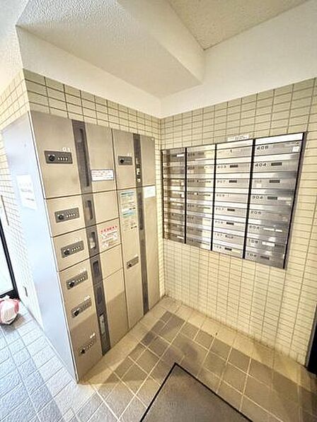 「宅配ボックスがあり、お仕事で忙しくても荷物が受け取れます」