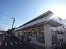 周辺：コンビニ ファミリーマート 泉向陽台/G店（徒歩10分） 763m
