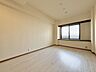 室内：8.3帖の主寝室