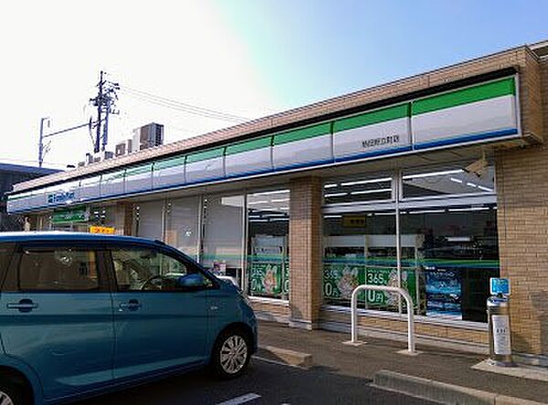 画像28:ファミリーマート熱田野立町店 85m