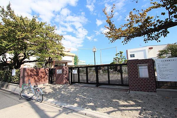 画像4:名古屋市立日比津中学校 895m