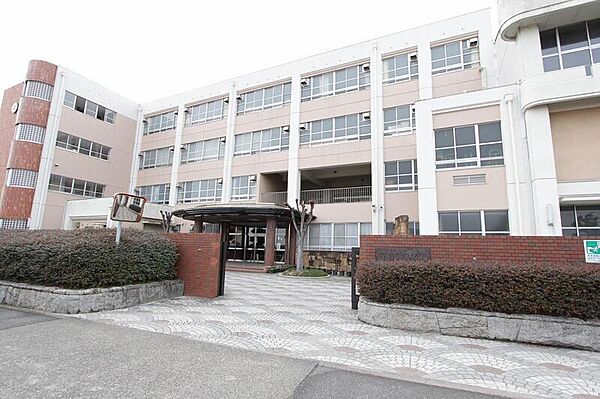 画像29:名古屋市立南陽東中学校 578m