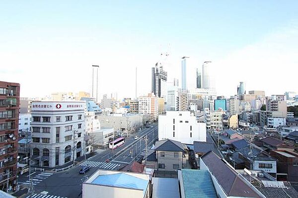 画像13:名古屋駅が見えるロケーションです