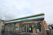 ファミリーマート中川千音寺店 111m