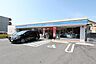 周辺：ローソン中川戸田三丁目店 304m