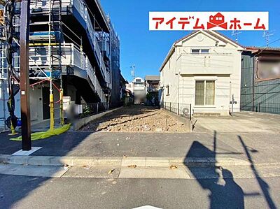 外観：1号棟外観写真 　　　平日の案内も可能です 　お気軽にお問い合わせください 